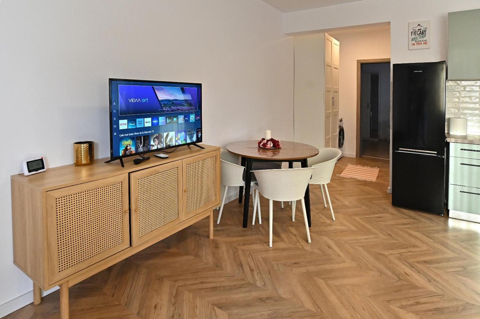 Apartment Adora Pitesti